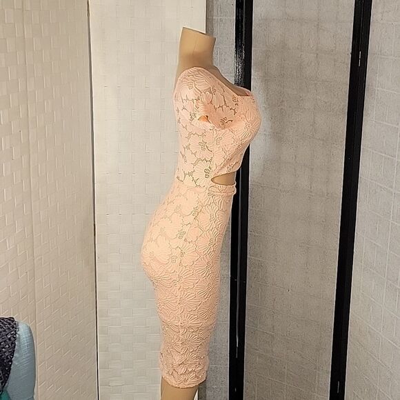 GLARE LACE SHORT SLEEVE V-NECK WOMEN"S DRESS - Picture 4 of 14